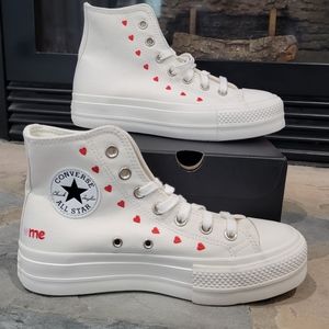 New Converse CTAS Lift Platform High Embroidered Hearts Size 6.5